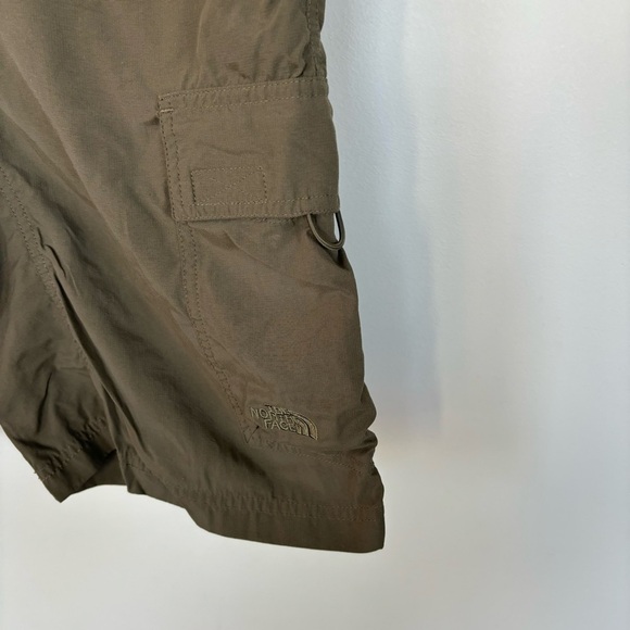 The North Face Green Cargo Shorts Size M - Picture 2 of 7
